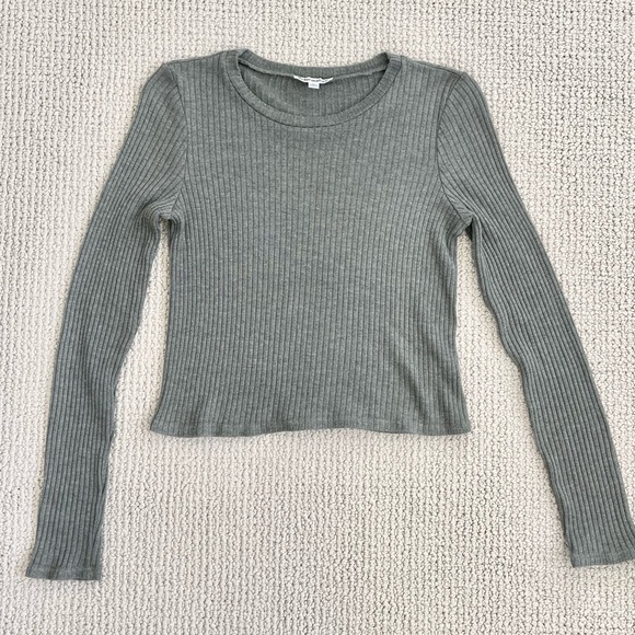 Reformation Gray Ribbed Jackie Sweater Knit Top - Size M - Picture 3 of 9